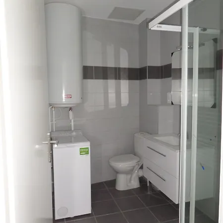 Maison Plante A5 阿赫莱斯热莱斯加佐斯特